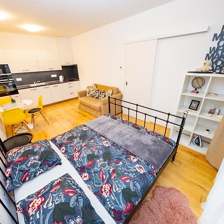 Lovely Studio Apartment, Free Parking 1,55 Hight Prága Kültér fotó