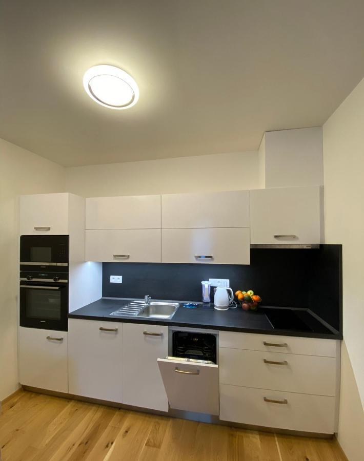 Lovely Studio Apartment, Free Parking 1,55 Hight Prága Kültér fotó